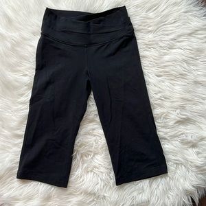 Lululemon yoga crops